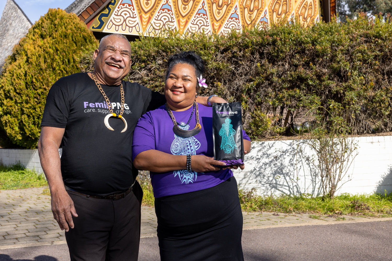 His Excellency John Ma'o Kali, High Commissioner to Australia for Papua New Guinea, and his wife, Vavinenama Vere Kali with Femili PNG coffee